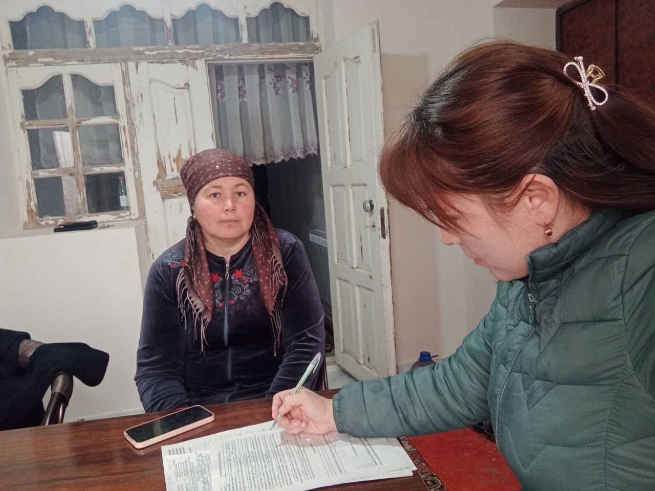 Sanepidkomitaning Xorazm viloyati Xonqa tuman bo’limi mutaxassislari tomonidan “Mustaqillik” mahallasi “Choʻlpon” koʻchasi 34 uyda kasallik ochog’ida Qutirish kasalligi bo’yicha epidemiologik surishtiruv ishlari otkazildi.