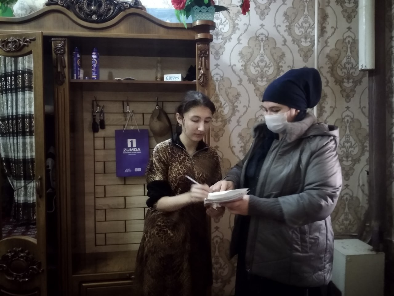“Nurafshon” mahallasida yashovchi Sil kasalligi bilan kasallangan bemor xonadonida epidemiologik surishtiruv ishlari o’tkazilib yakuniy dezinfeksiya chora tadbirlari olib borildi