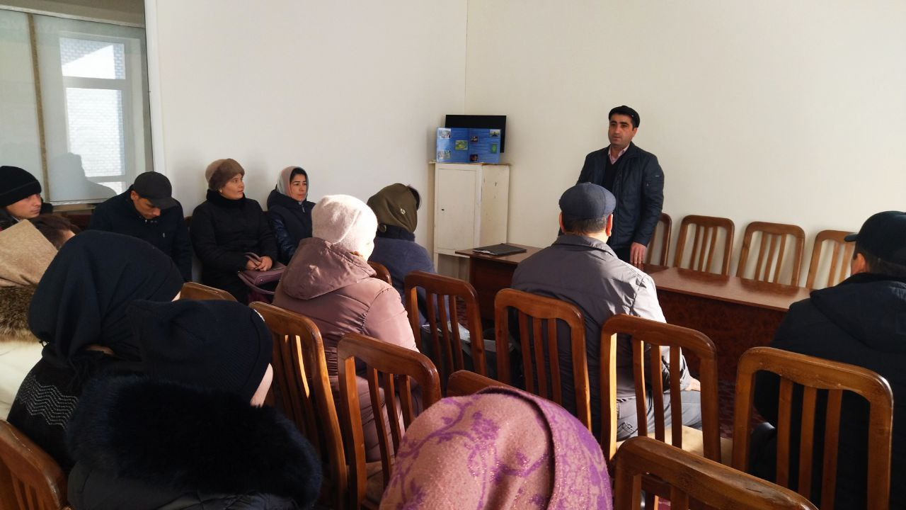 Sanitariya-epidemiologik osoyishtalik va jamoat salomatligi boshqarmasining Xonqa tuman bo‘limi mutaxassislari tomonidan “Extirom” maxallasida yangicha mahallabay usulida ishlar tashkil qilindi , xonadonlarning sanitariya holati o'rganildi.