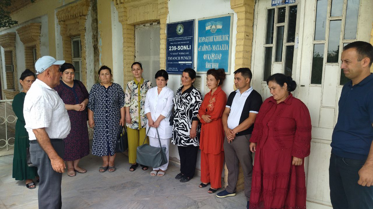 Sanepidqo‘mitaning Xonqa tuman bo‘limi xodimlari tomonidan “G‘ayrat” mahallasida yangicha mahallabay usulida ishlar olib borildi. Mahalla aholisi bilan yuqumli kasalliklar, ovqatdan zaharlanishning oldini olish.